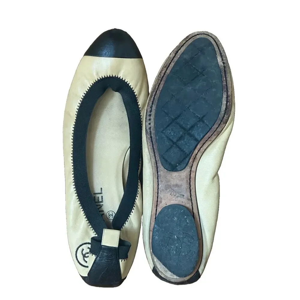 Chanel Vintage Beige & Black Lambskin Cap Toe Elastic Ballet Flats - Size 40